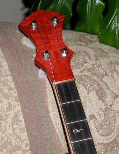 B Flat Scale Red Banjo 2002