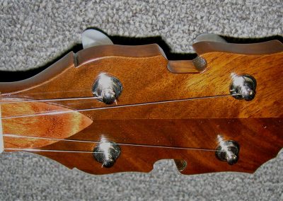 Curly Walnut Whyte Lady Headstock